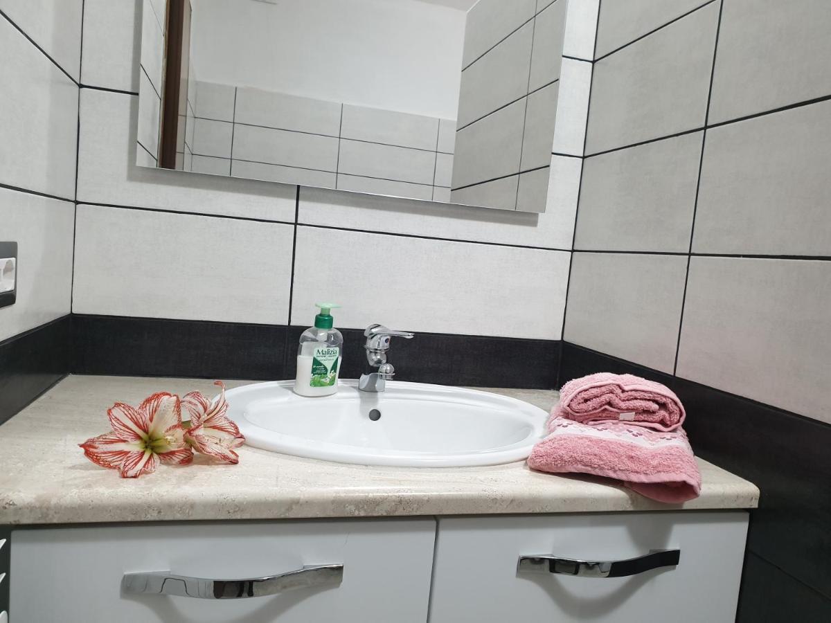 Sperry'S House Porto Torres Apartment Ngoại thất bức ảnh